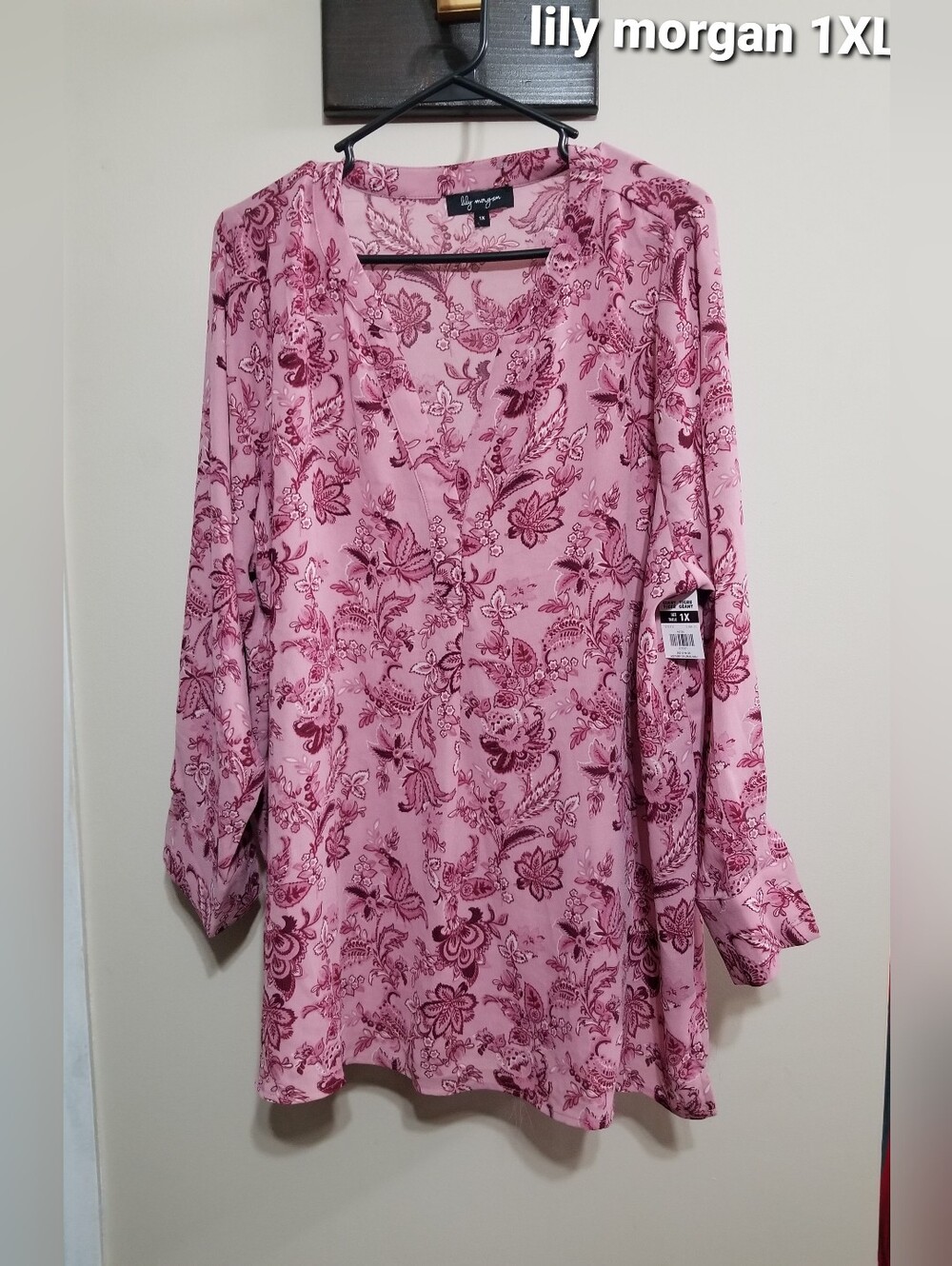 Lily Morgan Pink Floral V-Neck Long Sleeve Top 1X Tunic blouse Nwtag